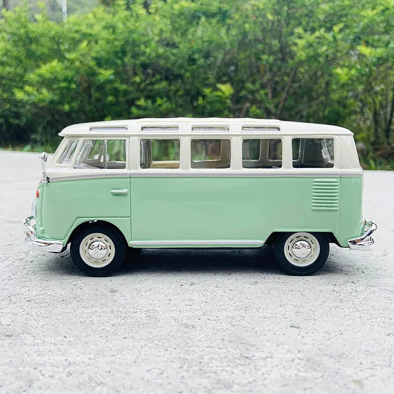 1:25 Diecast Volkswagen Bus. Manufacturer Authorized Model.***