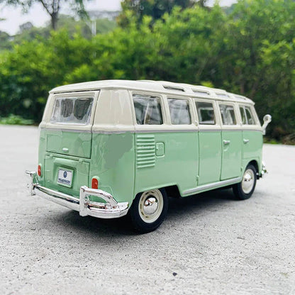 1:25 Diecast Volkswagen Bus. Manufacturer Authorized Model.***