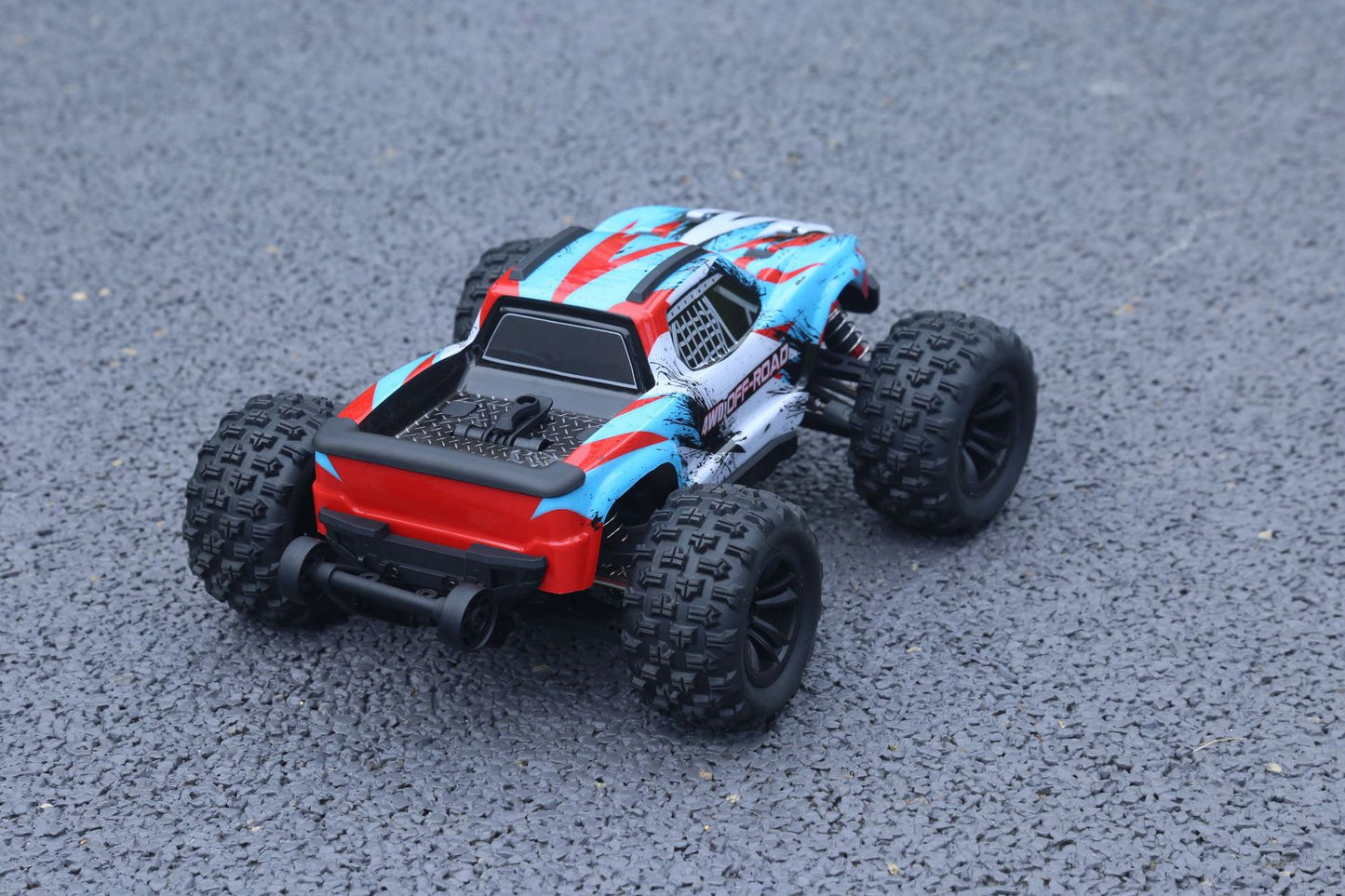 Remote Control Car Hyper Go MJX 16208 + 16210 1/16 4WD Fast 60KM/H