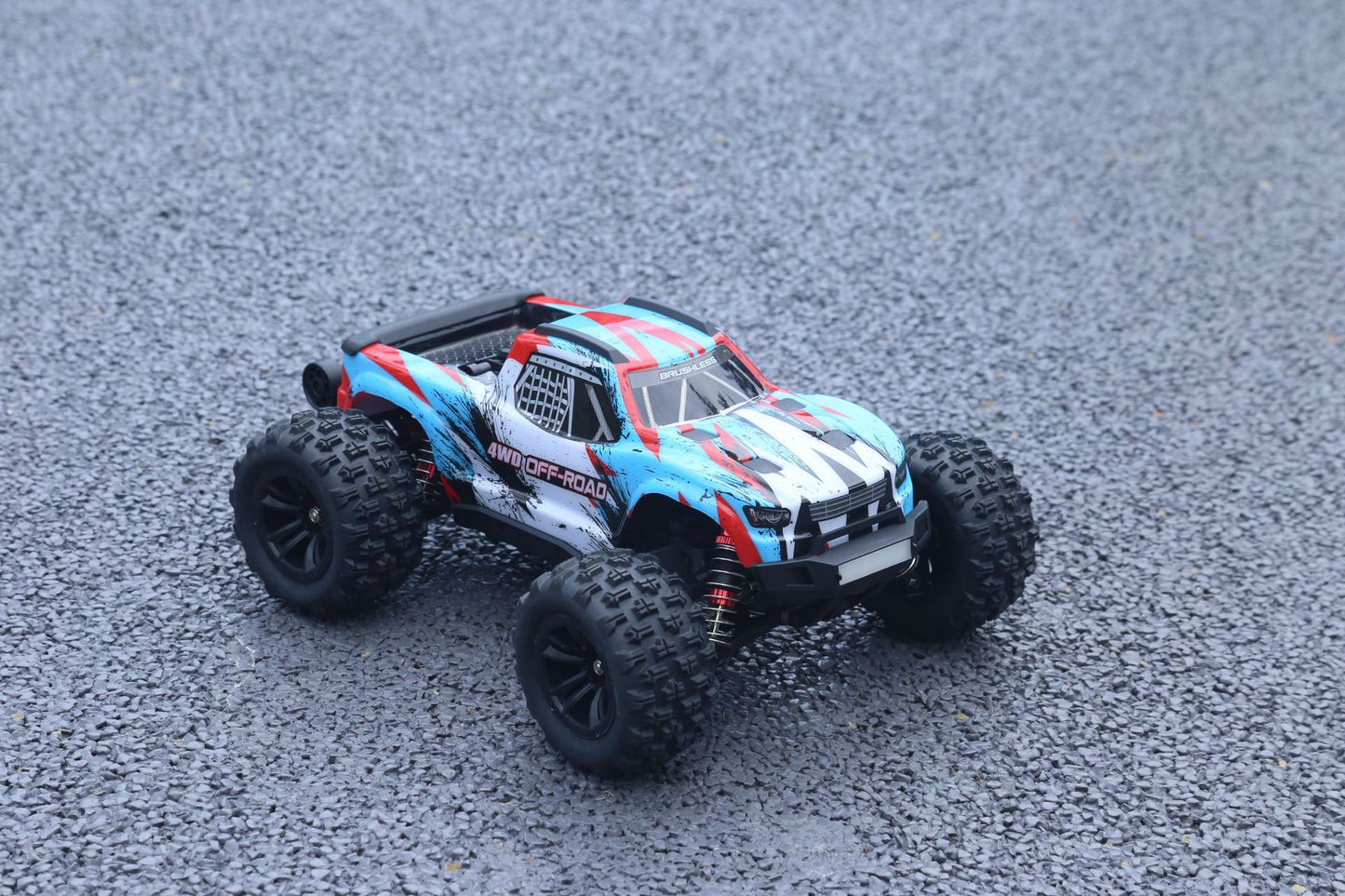 Remote Control Car Hyper Go MJX 16208 + 16210 1/16 4WD Fast 60KM/H